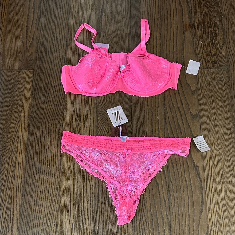 Savage X Fenty Neon Pink Lace Underwire Bra & Lace Bikini Panty Set NWT 1x -44